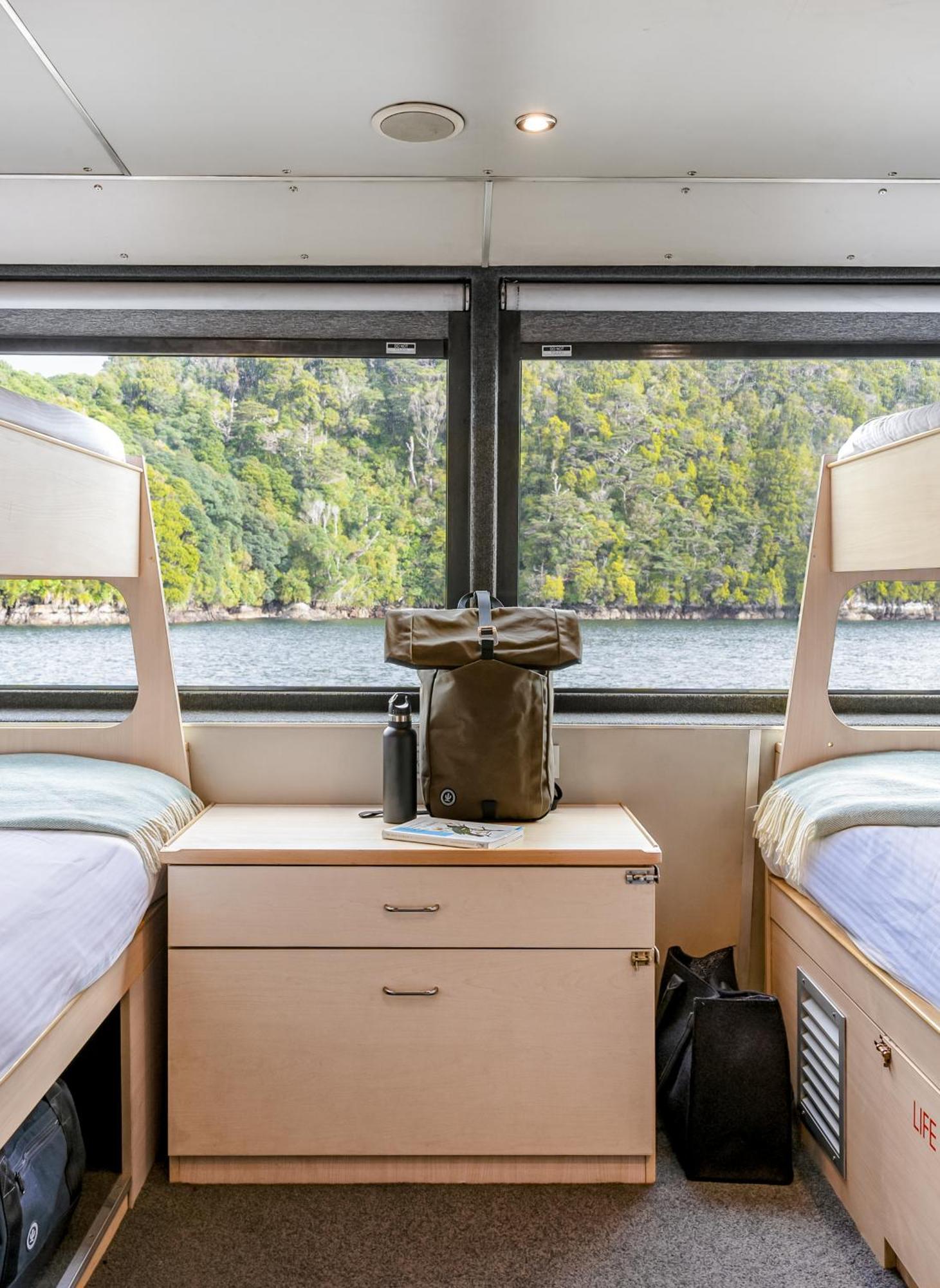 Milford Sound Overnight Cruise - Fiordland Discovery Exteriér fotografie