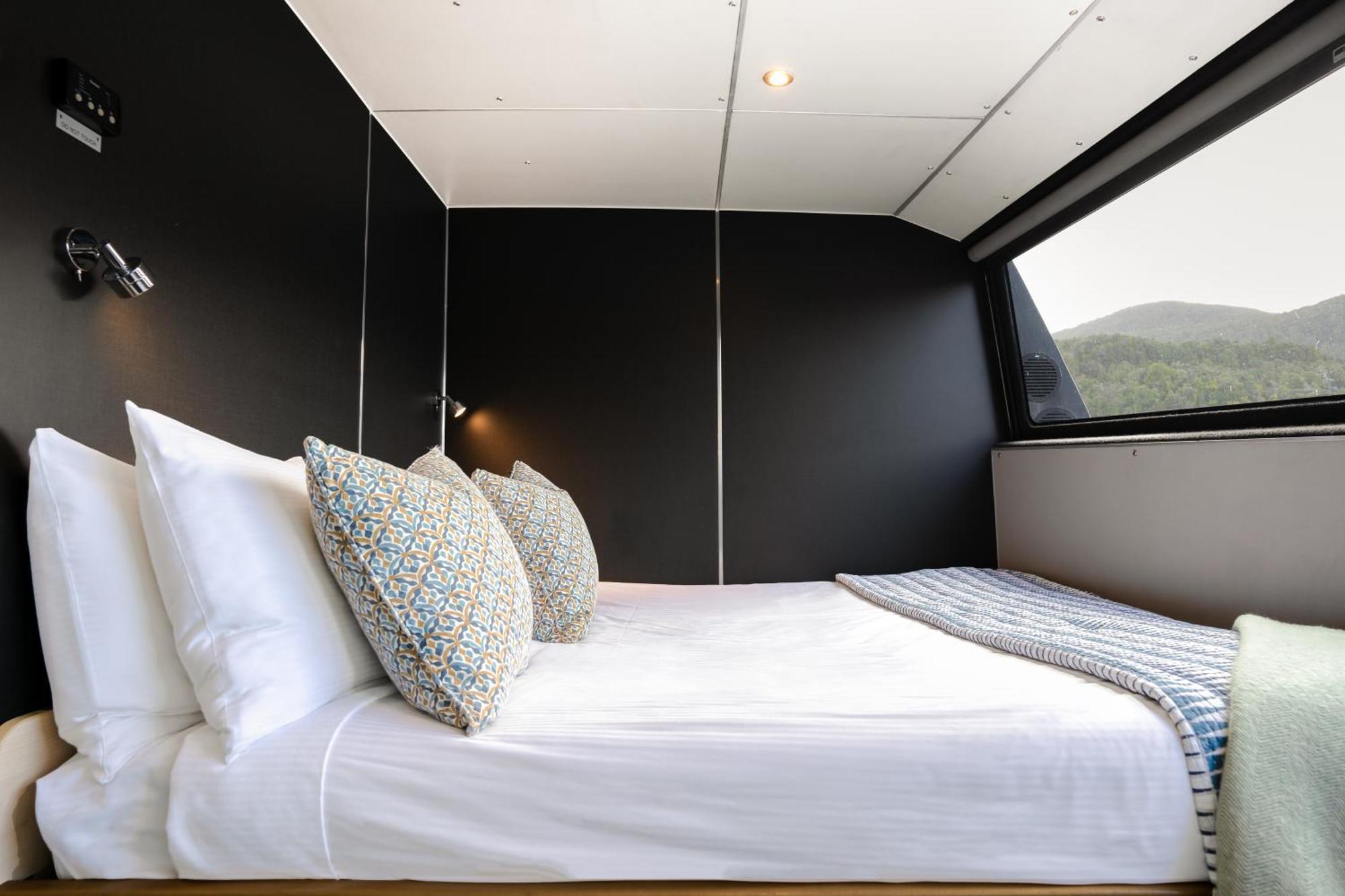 Milford Sound Overnight Cruise - Fiordland Discovery Exteriér fotografie