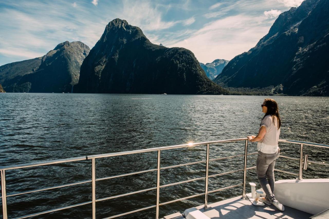 Milford Sound Overnight Cruise - Fiordland Discovery Exteriér fotografie
